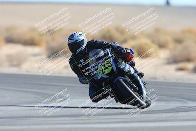 media/Jan-10-2025-CVMA Friday Practice (Fri) [[489e0da257]]/Group 4 and Trackday/Session 4 (Turn 16)/